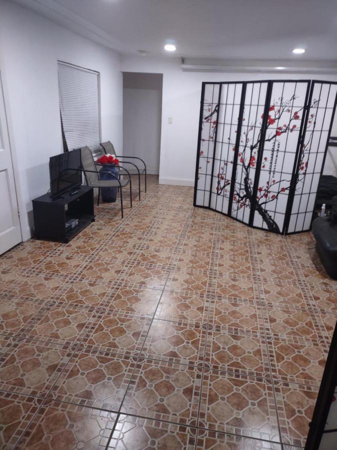 Omar'S Place - Shared Rooms Miami Zewnętrze zdjęcie